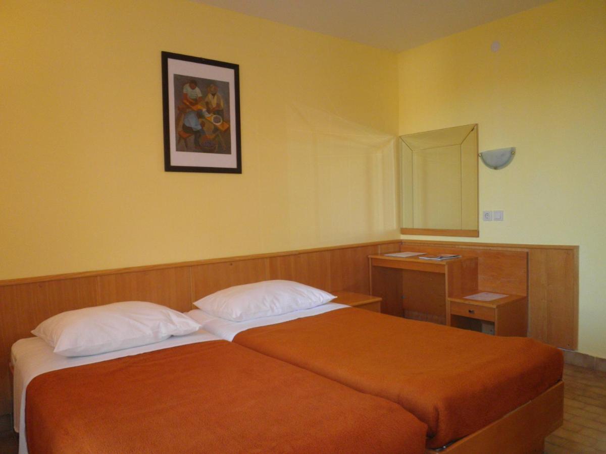Hotel Zora Pavilions Primošten Eksteriør billede
