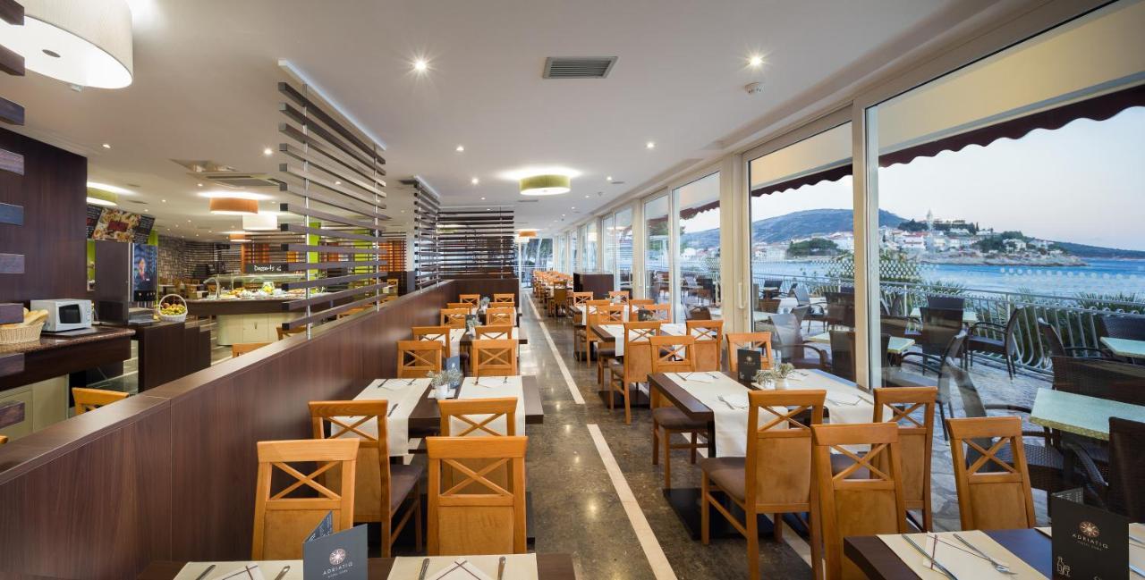 Hotel Zora Pavilions Primošten Eksteriør billede