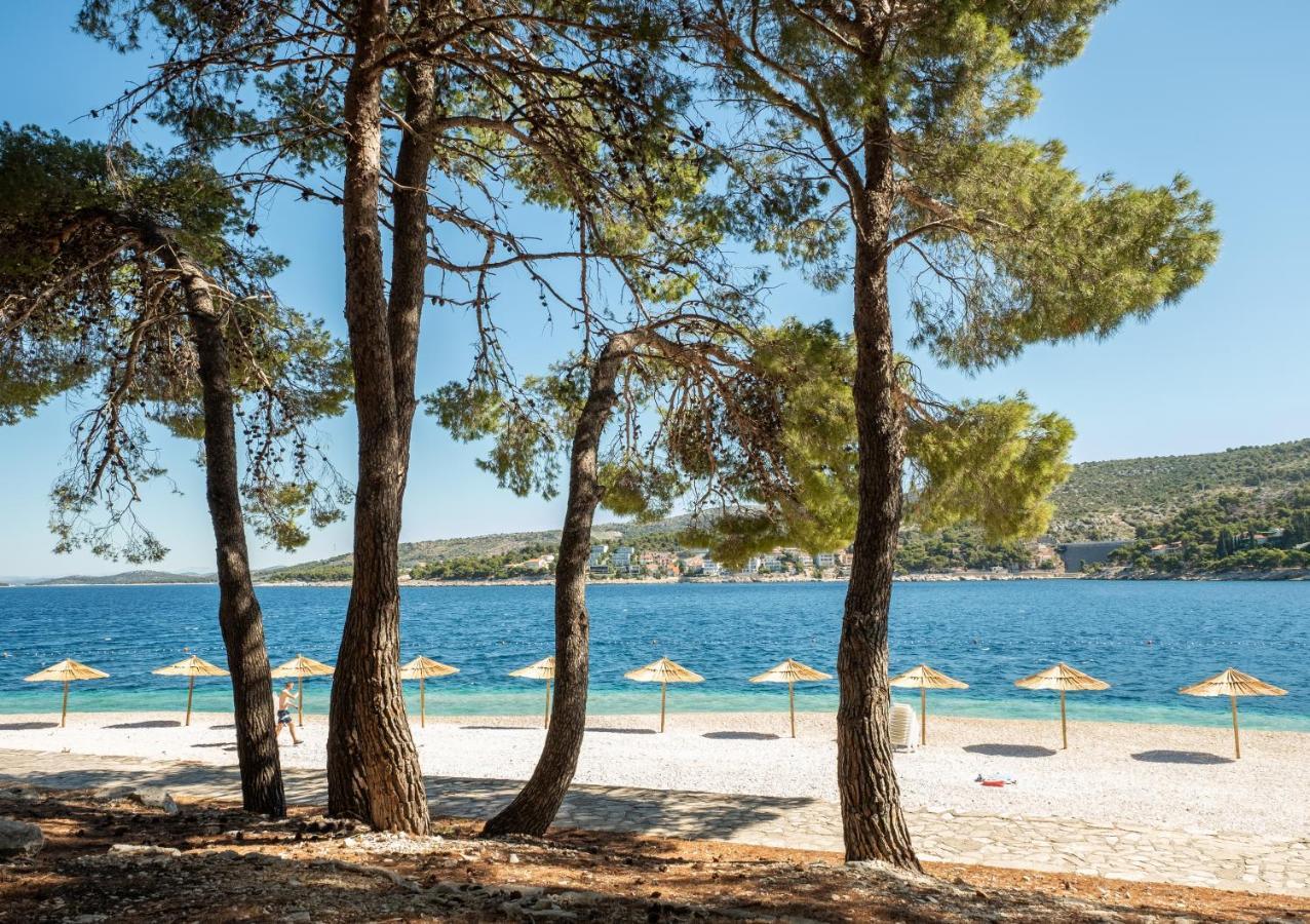 Hotel Zora Pavilions Primošten Eksteriør billede